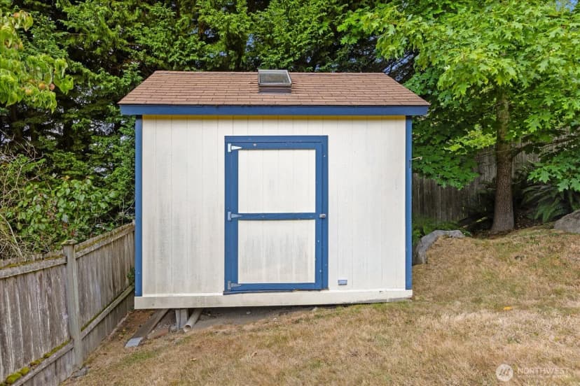 Property photo for 17207 76th Avenue W, Edmonds photo 34