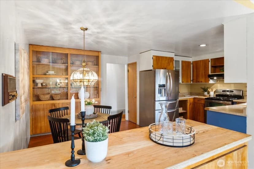 Property photo for 17207 76th Avenue W, Edmonds photo 11