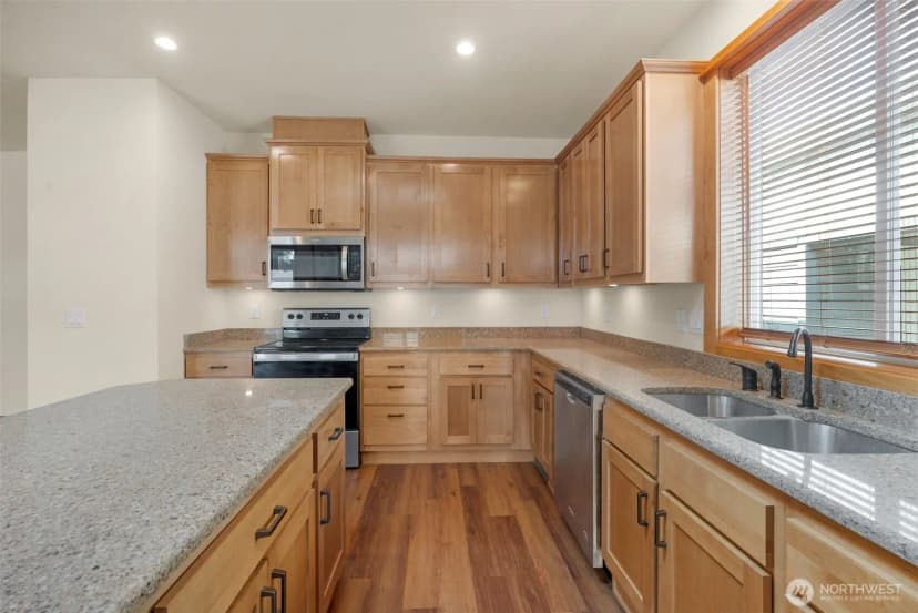 Property photo for 4424 84th Street Ne #2, Marysville photo 11