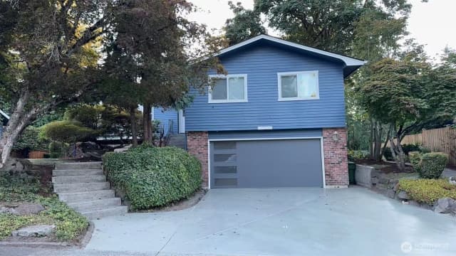 Property photo for 4909 122nd Avenue Se, Bellevue