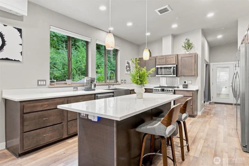 Property photo for 9720 Ne Lofgren Street, Bainbridge Island photo 11
