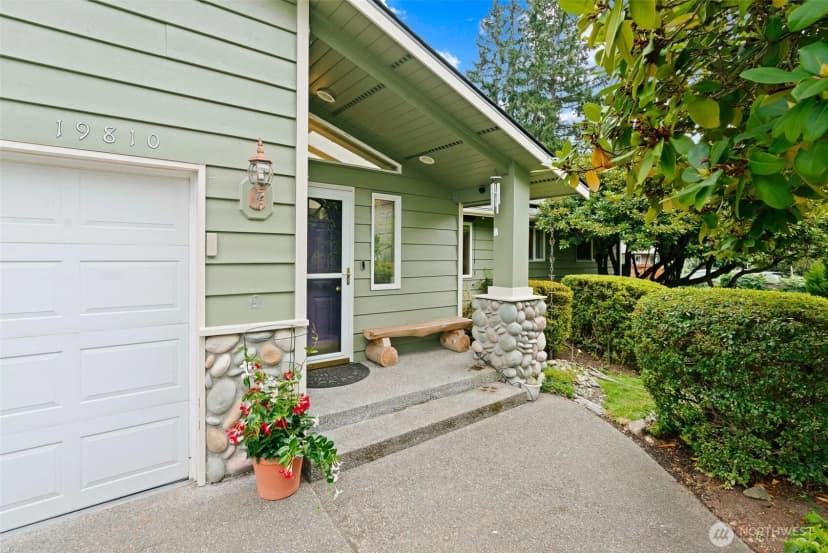 Property photo for 19810 Ne 98th Avenue, Bothell photo 8