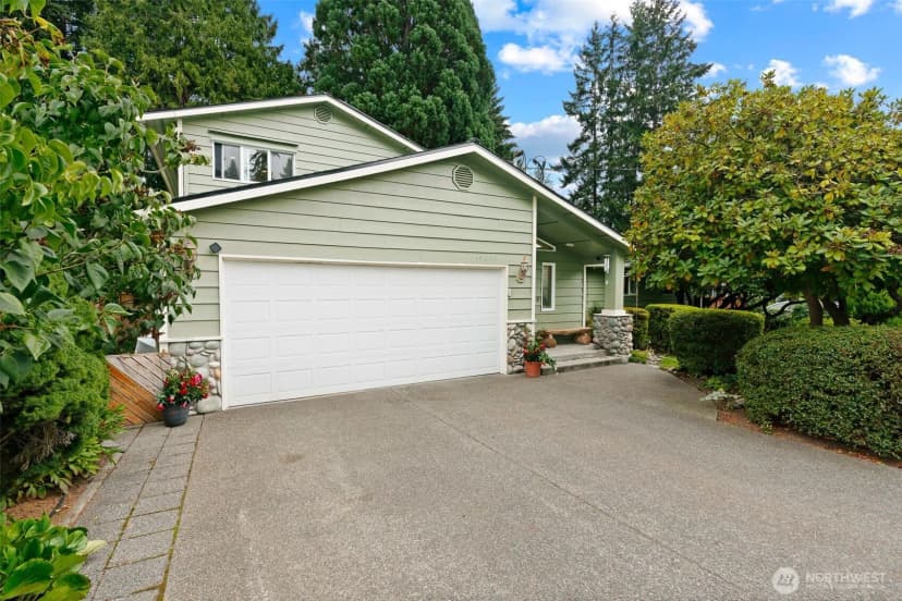 Property photo for 19810 Ne 98th Avenue, Bothell photo 6