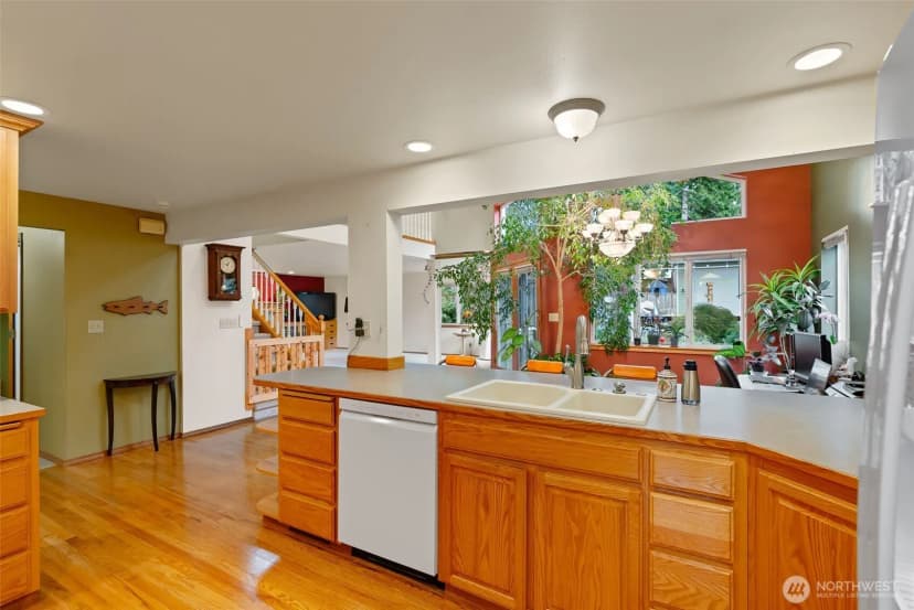 Property photo for 19810 Ne 98th Avenue, Bothell photo 17