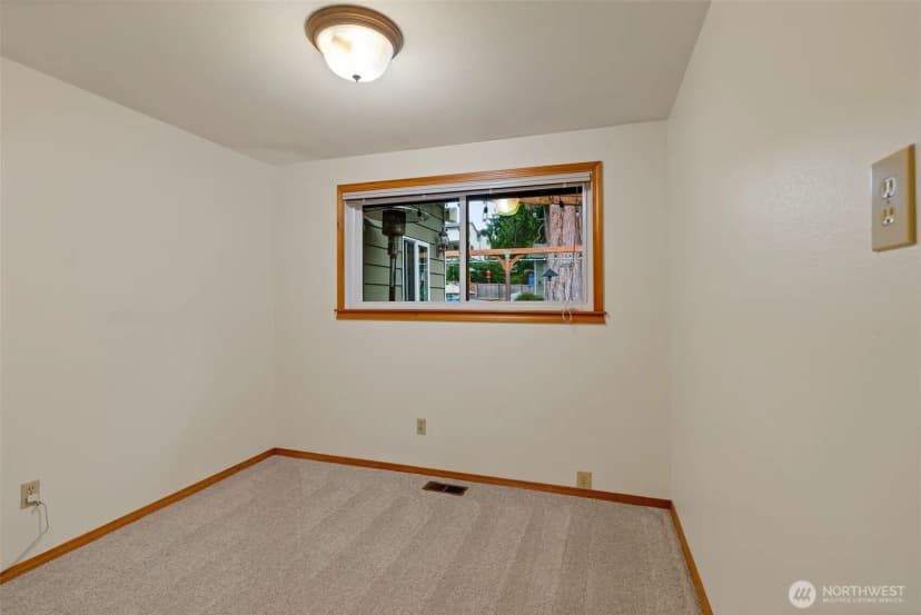 Property photo for 19810 Ne 98th Avenue, Bothell photo 24