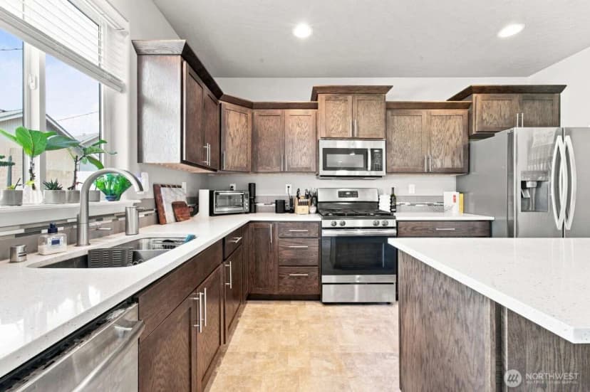 Property photo for 1170 Sw Virginia St, College Place photo 14