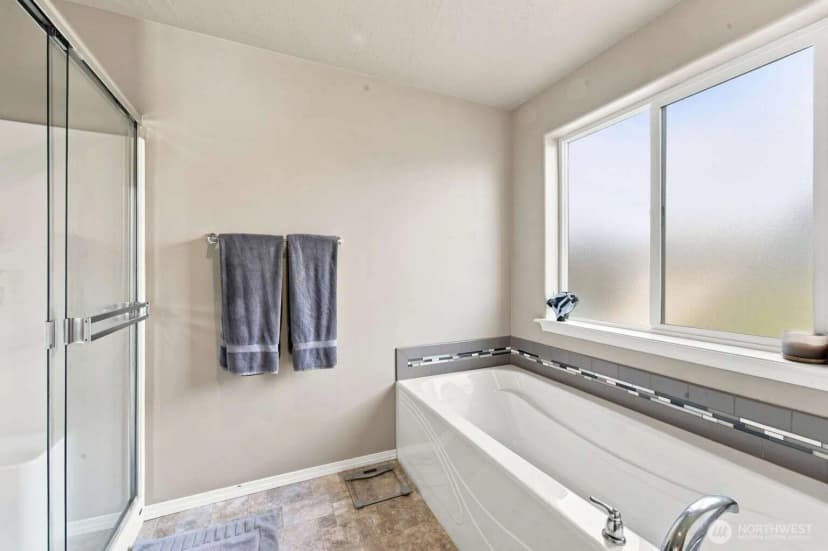 Property photo for 1170 Sw Virginia St, College Place photo 33