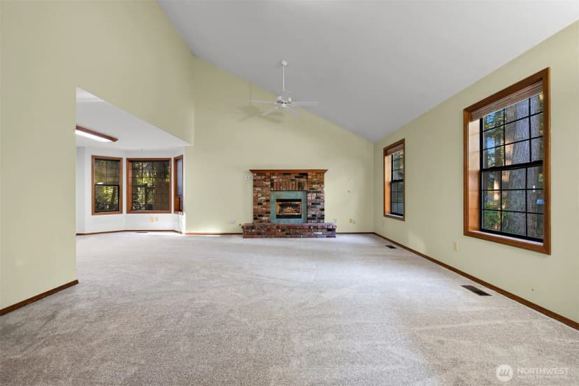 Property photo for 619 Canyon View Drive, Bellingham photo 3