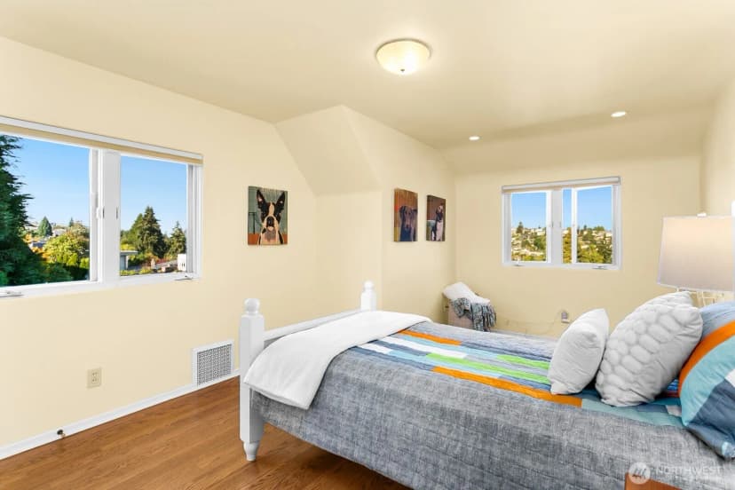 Property photo for 2472 Montavista Place W, Seattle photo 20