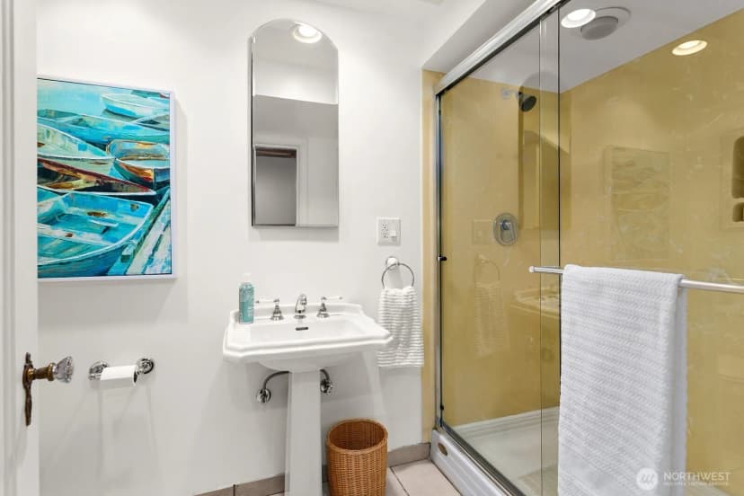 Property photo for 2472 Montavista Place W, Seattle photo 25
