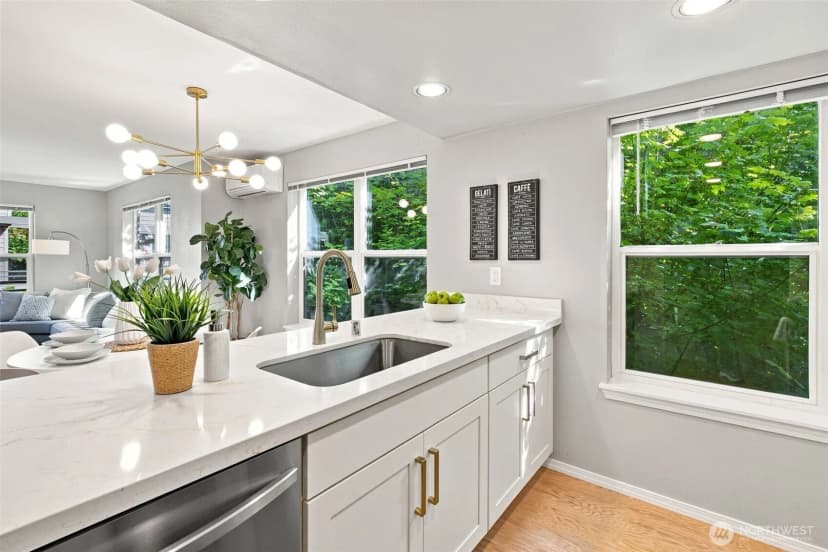 Property photo for 12506 26th Avenue Ne #a103, Seattle photo 17