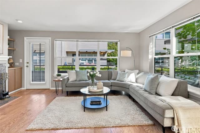 Property photo for 12506 26th Avenue Ne #a103, Seattle photo 4