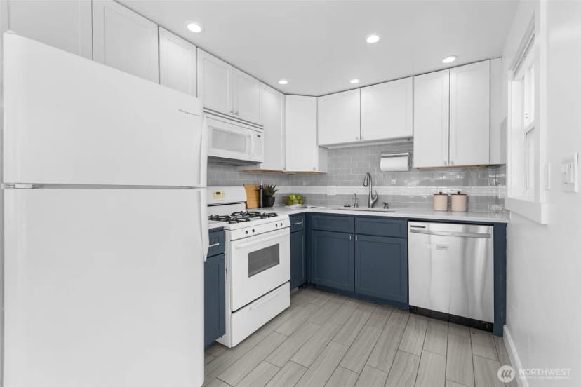 Property photo for 7925 15th Avenue Sw, Seattle photo 11