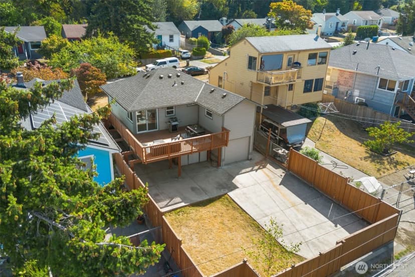 Property photo for 7925 15th Avenue Sw, Seattle photo 38