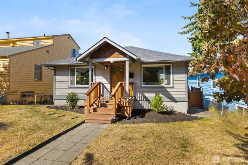 Property photo for 7925 15th Avenue Sw, Seattle photo 3