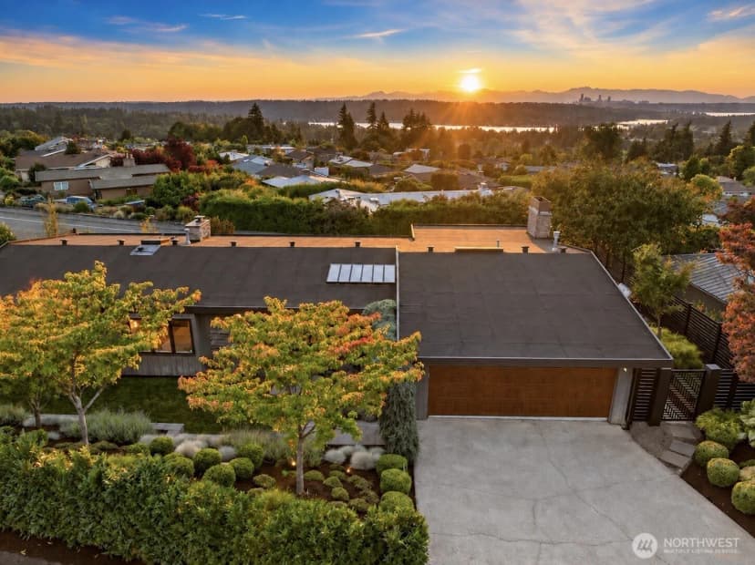 Property photo for 4342 Somerset Boulevard Se, Bellevue