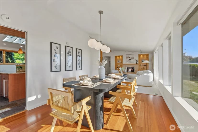 Property photo for 4342 Somerset Boulevard Se, Bellevue photo 11