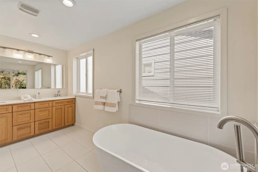Property photo for 22707 72nd Place W, Mountlake Terrace photo 15
