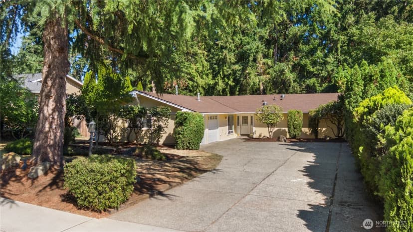 Property photo for 1012 179th Place Ne, Bellevue photo 26