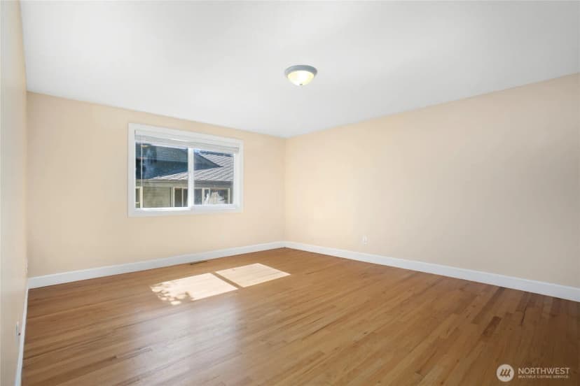 Property photo for 1012 179th Place Ne, Bellevue photo 13