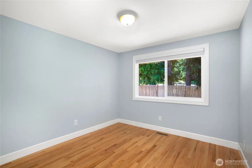 Property photo for 1012 179th Place Ne, Bellevue photo 16