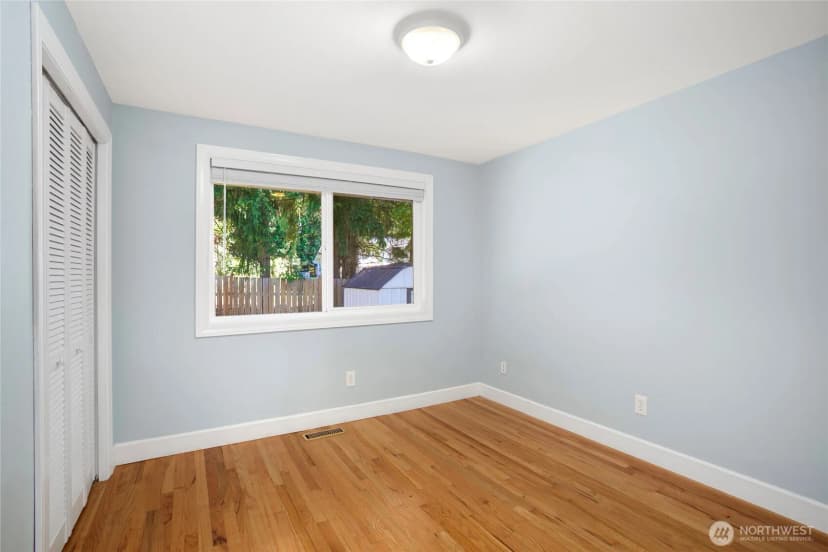 Property photo for 1012 179th Place Ne, Bellevue photo 15