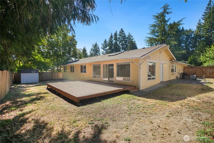 Property photo for 1012 179th Place Ne, Bellevue photo 24