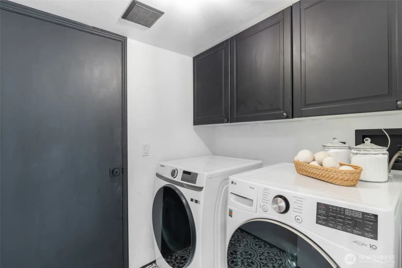 Property photo for 24020 Se 42nd Street, Sammamish photo 19