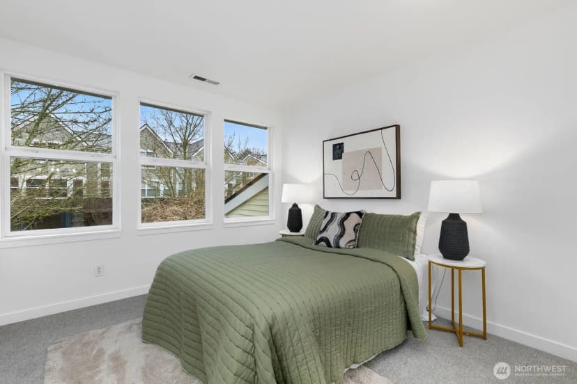 Property photo for 6726 35th Place S, Seattle photo 13
