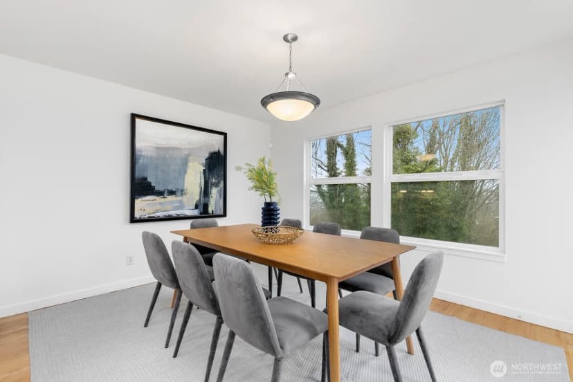 Property photo for 6726 35th Place S, Seattle photo 11