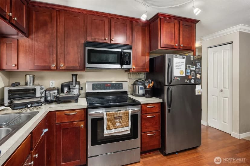 Property photo for 23417 16th Place S #b203, Des Moines photo 5