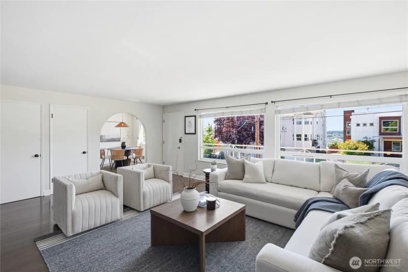 Property photo for 4324 Phinney Avenue N #3, Seattle photo 4