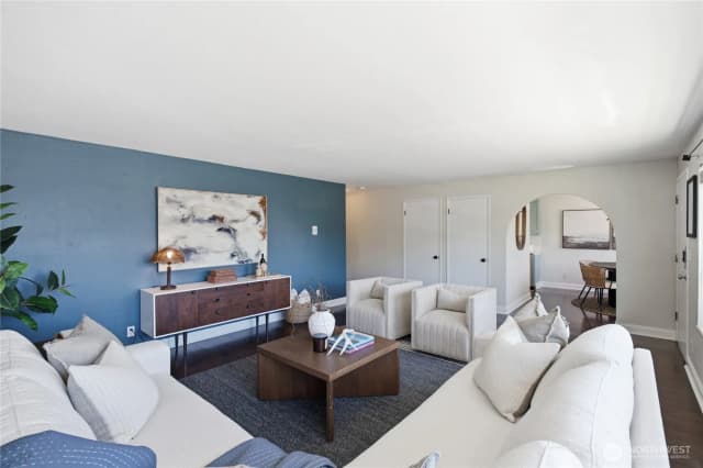 Property photo for 4324 Phinney Avenue N #3, Seattle photo 3