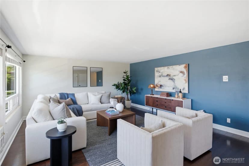 Property photo for 4324 Phinney Avenue N #3, Seattle photo 2