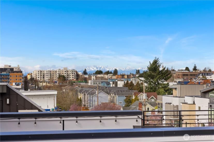 Property photo for 903 A Nw 56th Street, Seattle photo 3