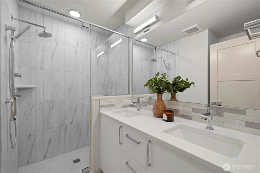 Property photo for 903 A Nw 56th Street, Seattle photo 12
