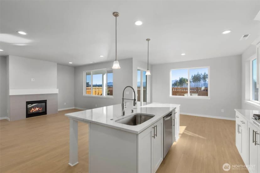 Property photo for 20334 146th Street Ct E #703, Bonney Lake photo 15