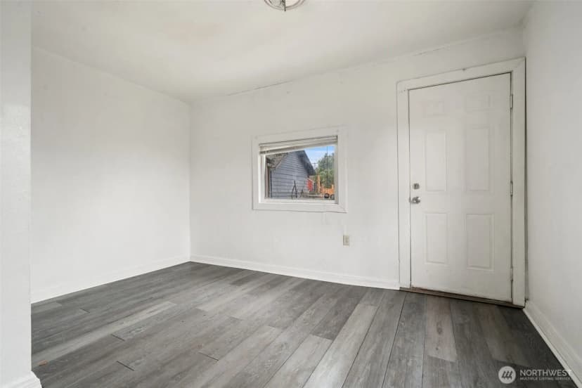 Property photo for 839 10th Street, Bremerton photo 19