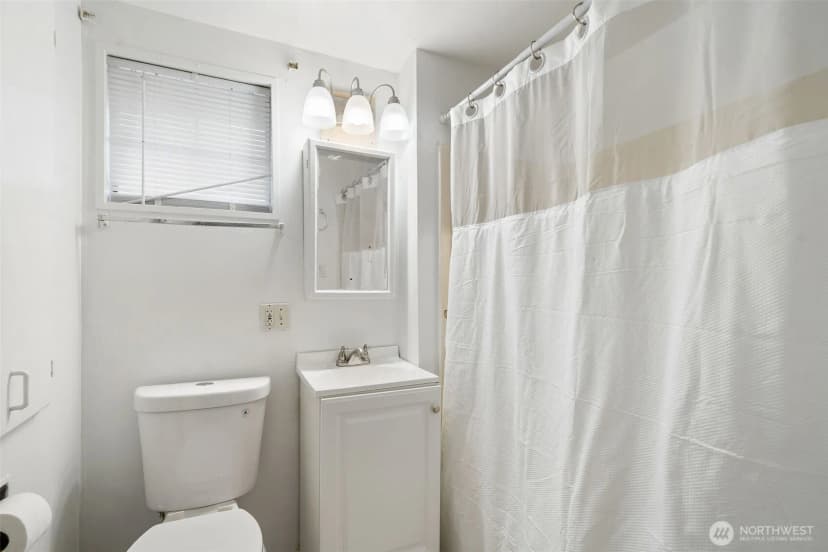 Property photo for 839 10th Street, Bremerton photo 6
