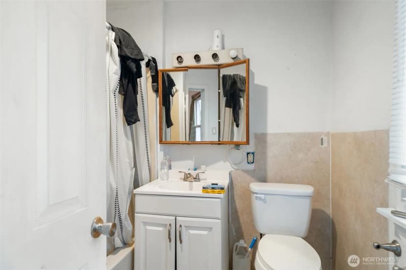 Property photo for 839 10th Street, Bremerton photo 22