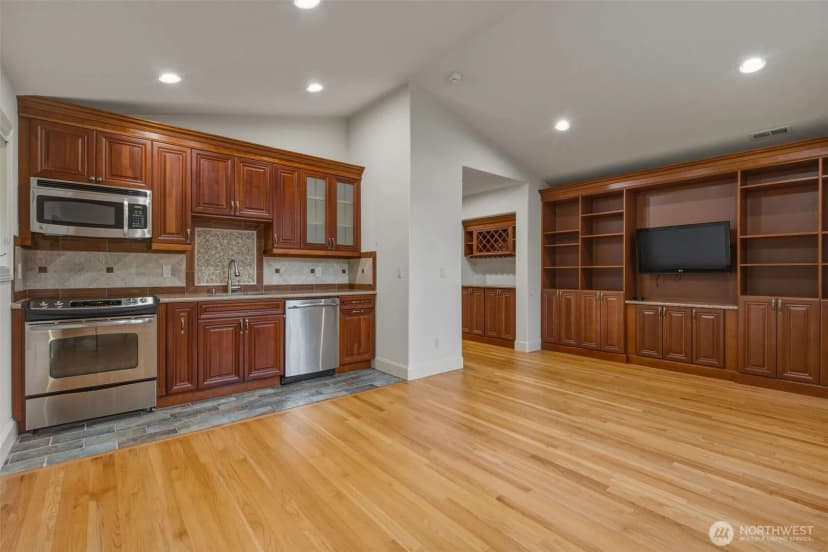 Property photo for 7909 78th Avenue Se, Mercer Island photo 18