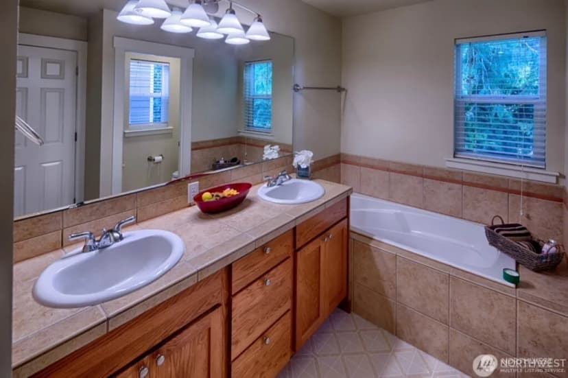 Property photo for 7866 148th Court Ne, Redmond photo 16