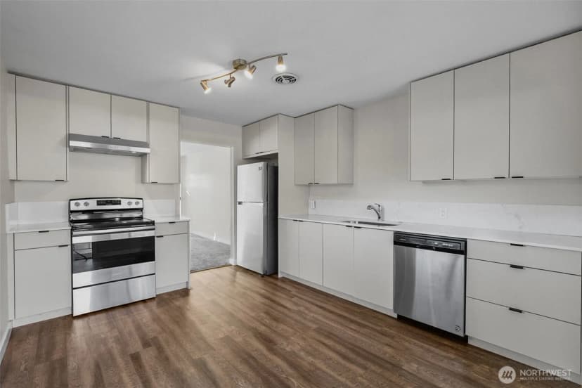 Property photo for 5615 Beverly Ln, Everett photo 14