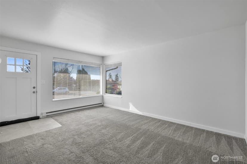 Property photo for 5615 Beverly Ln, Everett photo 6
