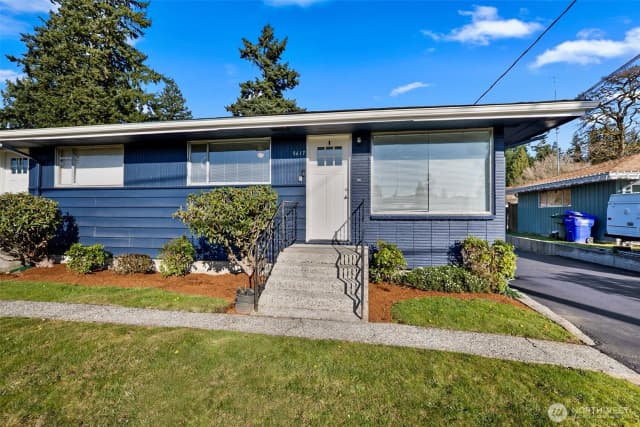 Property photo for 5615 Beverly Ln, Everett photo 3