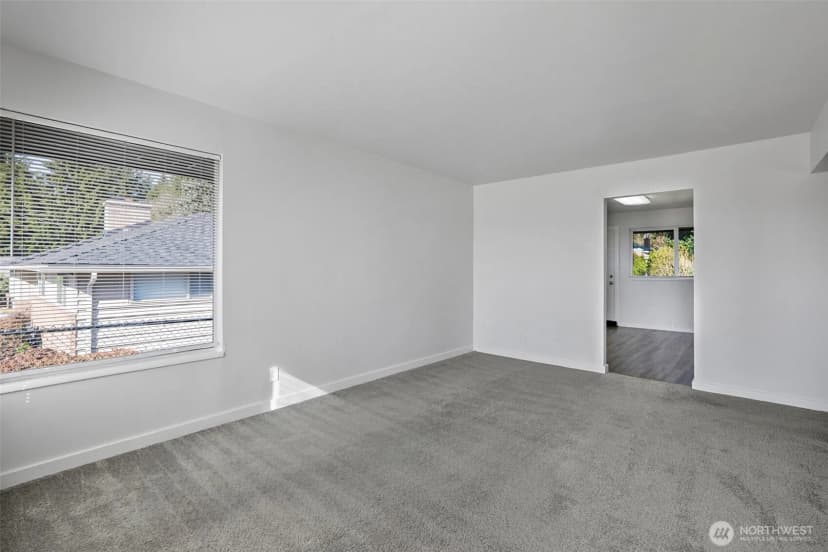 Property photo for 5615 Beverly Ln, Everett photo 5