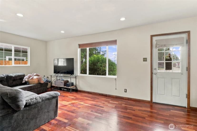 Property photo for 319 Nw C St, Ephrata photo 18