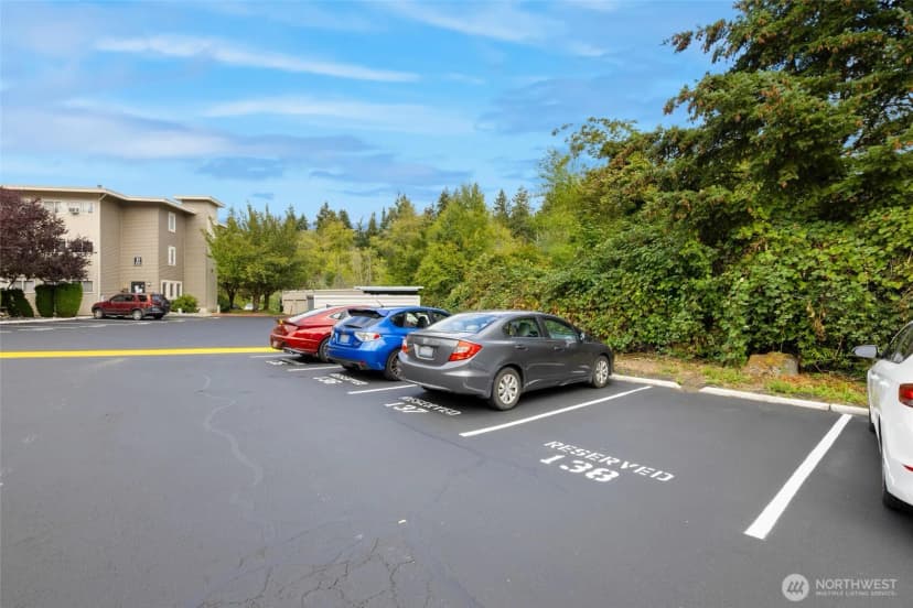Property photo for 12700 Ne 8th Street #e102, Bellevue photo 18