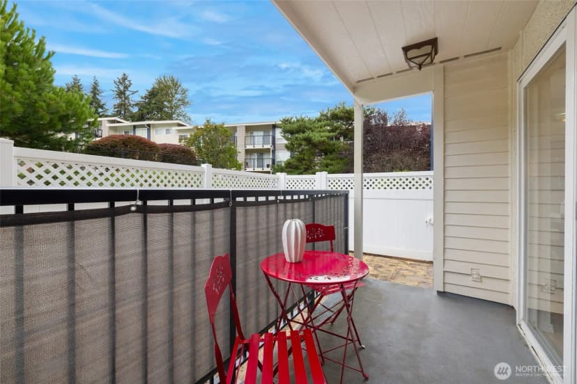 Property photo for 12700 Ne 8th Street #e102, Bellevue photo 15