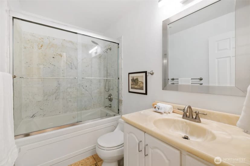 Property photo for 12700 Ne 8th Street #e102, Bellevue photo 12